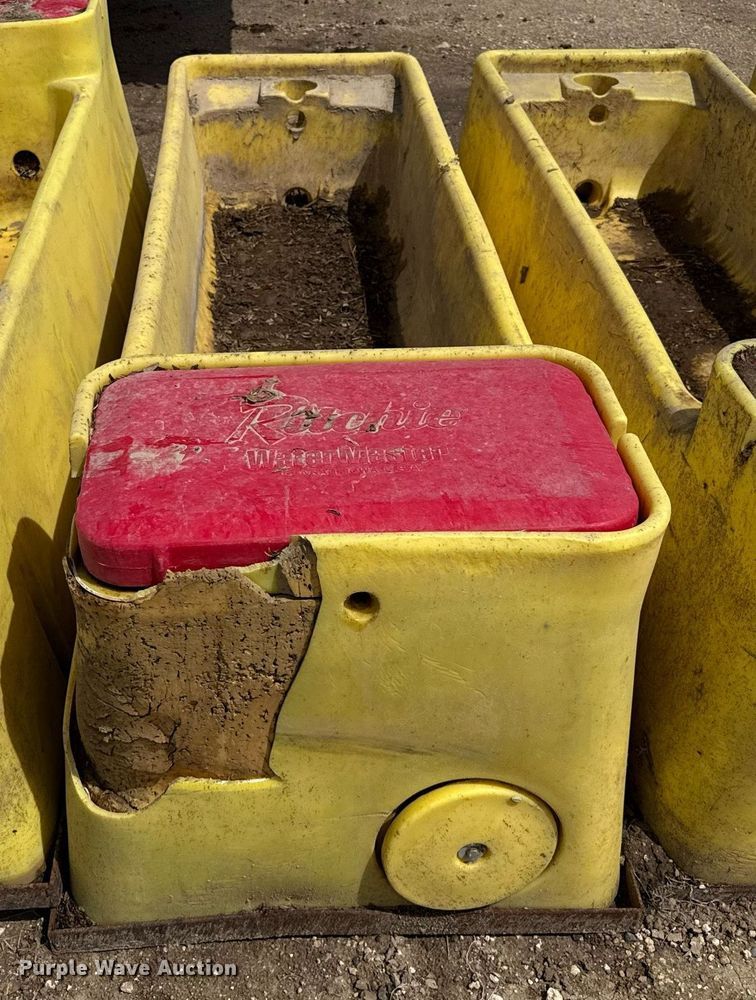 image for item DZ8754 (5) water troughs