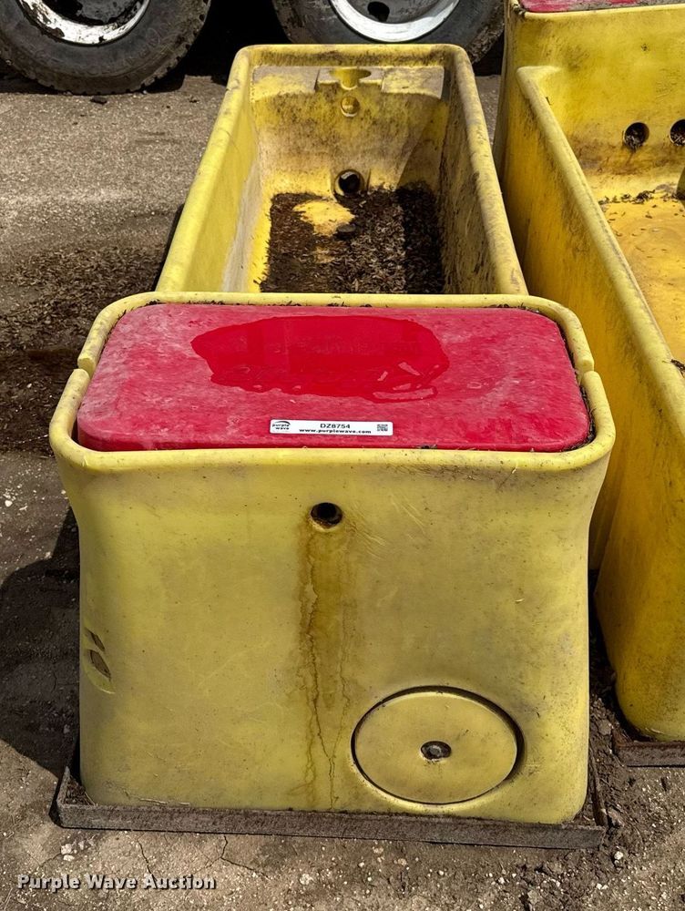 image for item DZ8754 (5) water troughs