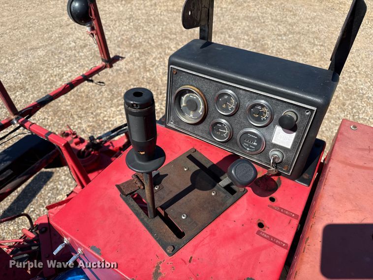 image for item DZ8783 Center pivot donkey