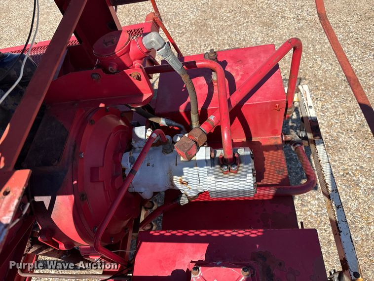 image for item DZ8783 Center pivot donkey