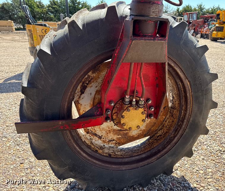 image for item DZ8783 Center pivot donkey