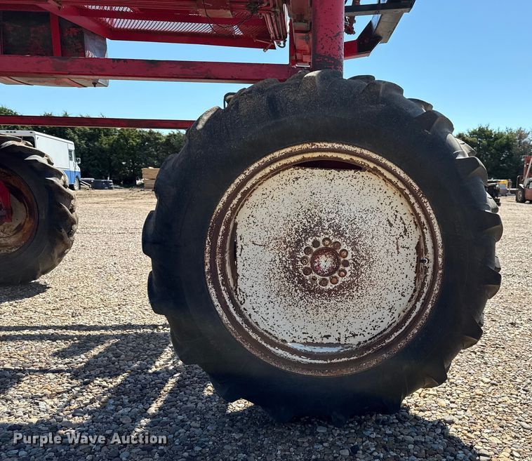 image for item DZ8783 Center pivot donkey