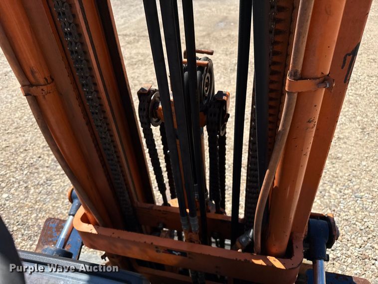 image for item DZ8785 Toyota 42-5FG25 forklift