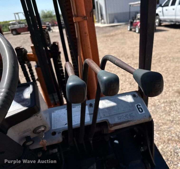 image for item DZ8785 Toyota 42-5FG25 forklift