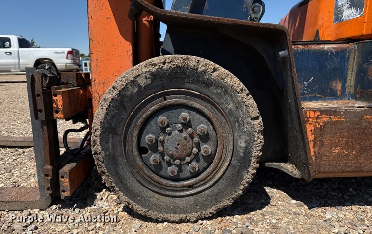 image for item DZ8785 Toyota 42-5FG25 forklift