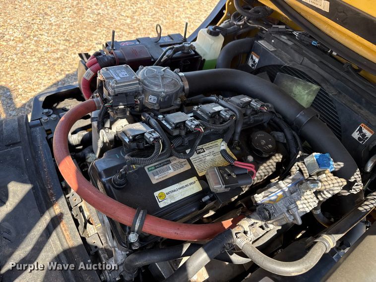 image for item DZ8786 2015 Yale GLC040SVNRSE082 forklift