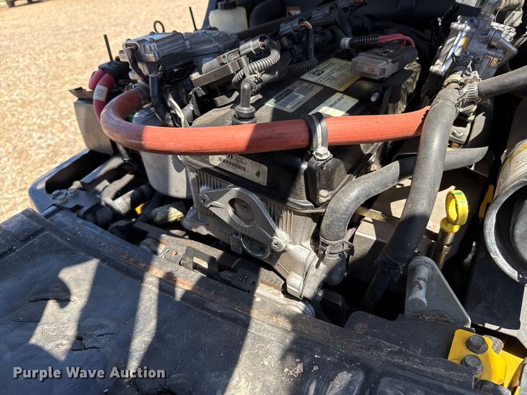 image for item DZ8786 2015 Yale GLC040SVNRSE082 forklift