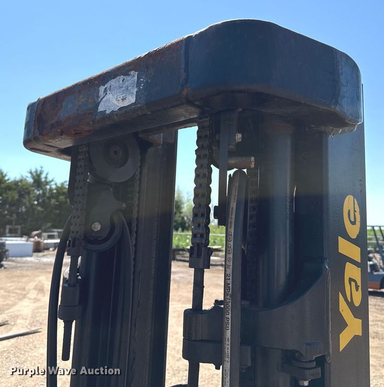 image for item DZ8787 2017 Yale GLC050VXNDSE083 forklift