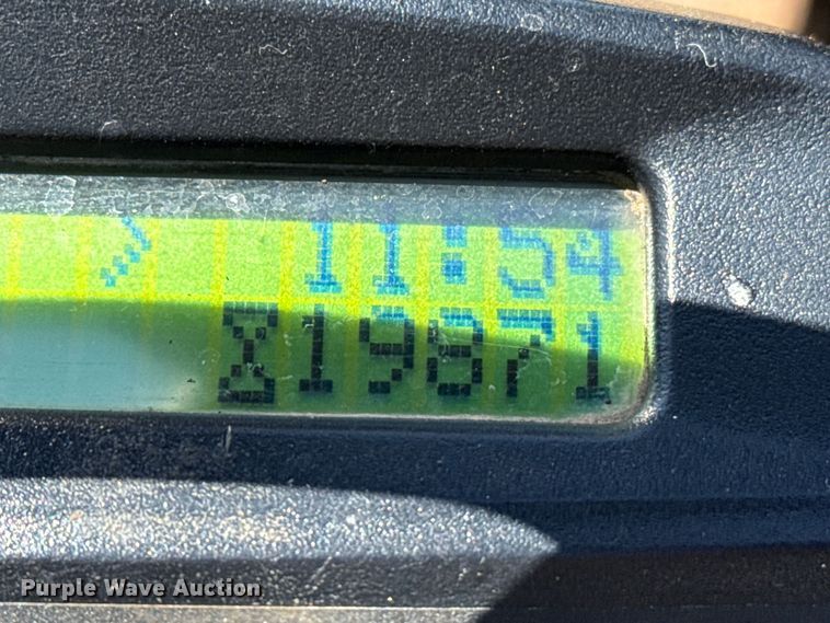 image for item DZ8787 2017 Yale GLC050VXNDSE083 forklift