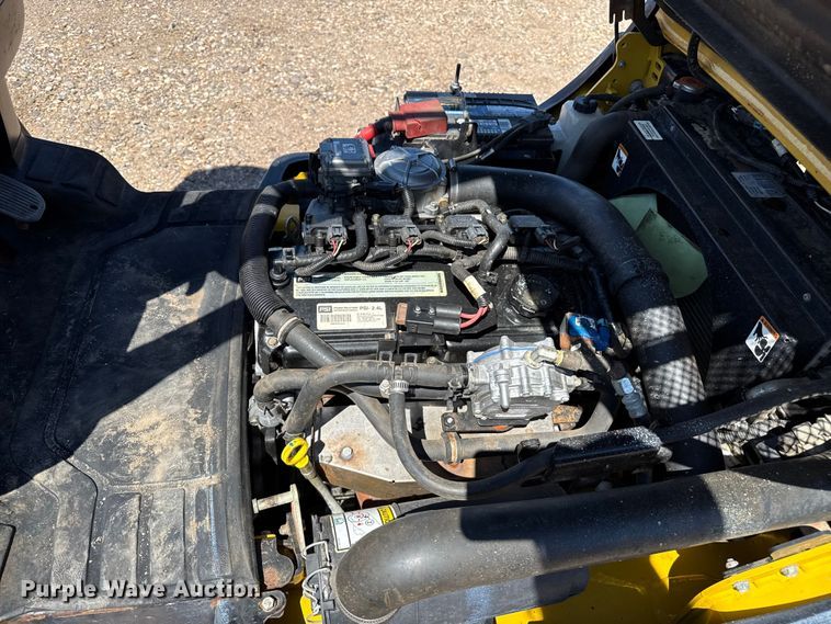 image for item DZ8787 2017 Yale GLC050VXNDSE083 forklift