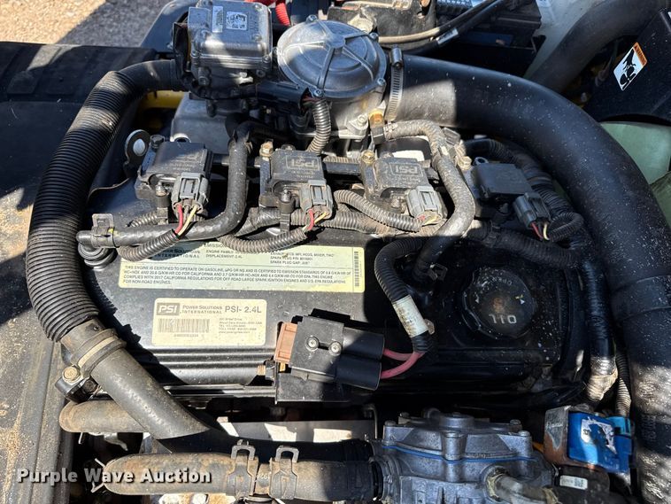 image for item DZ8787 2017 Yale GLC050VXNDSE083 forklift