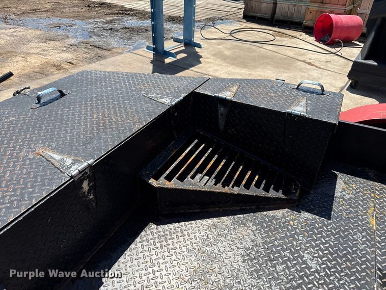 image for item DZ8788 Power Team PQ60 tire press trailer