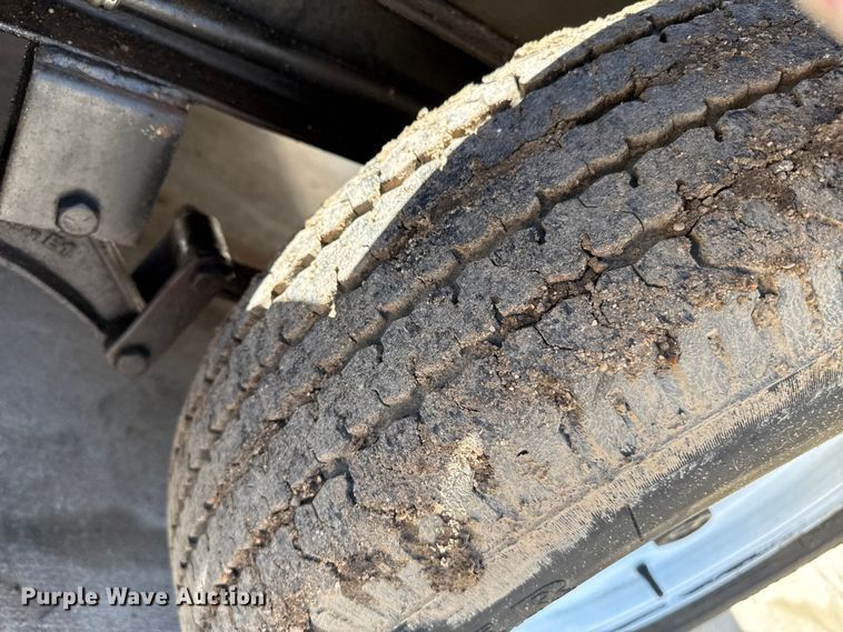 image for item DZ8788 Power Team PQ60 tire press trailer