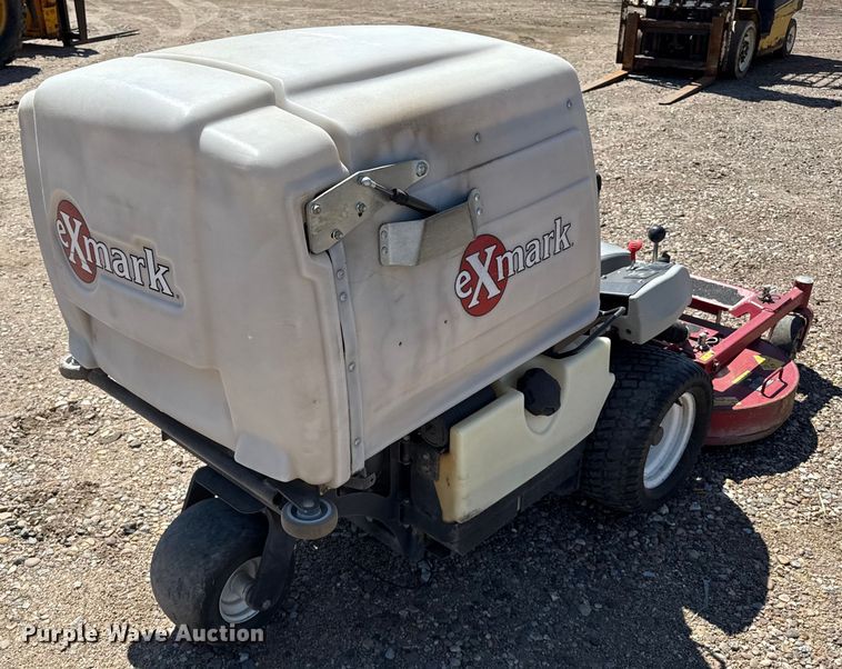 image for item DZ8794 Exmark Navigator ZTR lawn mower