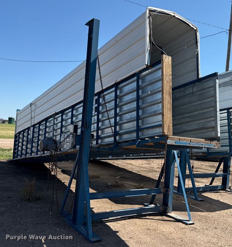 image for item DZ8796 Livestock loading chute