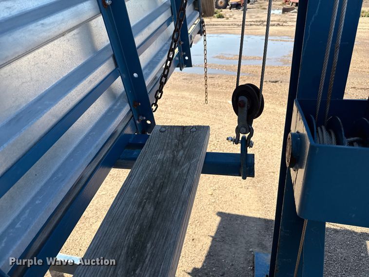 image for item DZ8796 Livestock loading chute