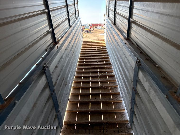 image for item DZ8796 Livestock loading chute