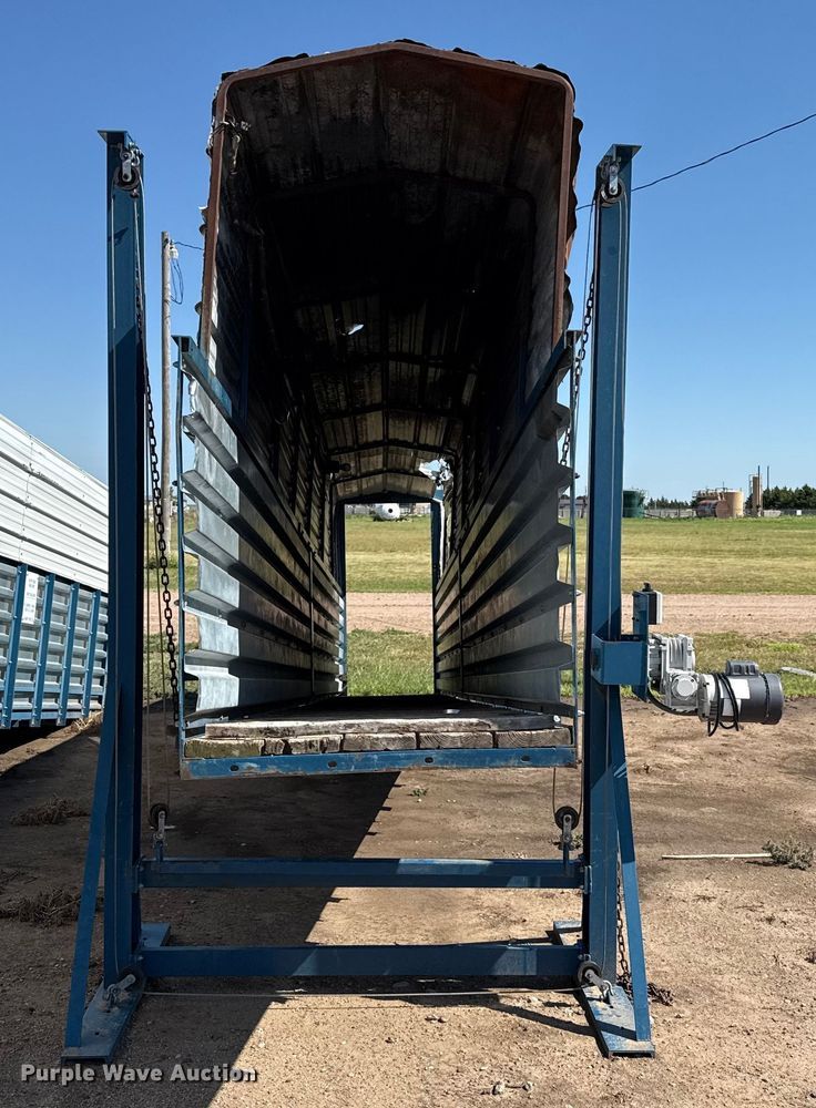 image for item DZ8797 Livestock loading chute