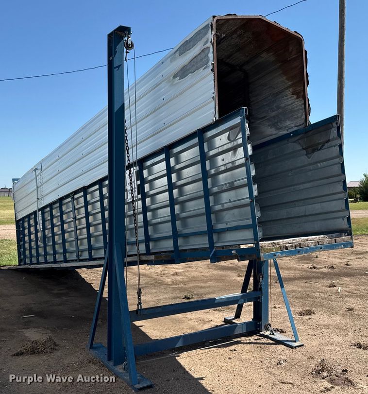 image for item DZ8797 Livestock loading chute