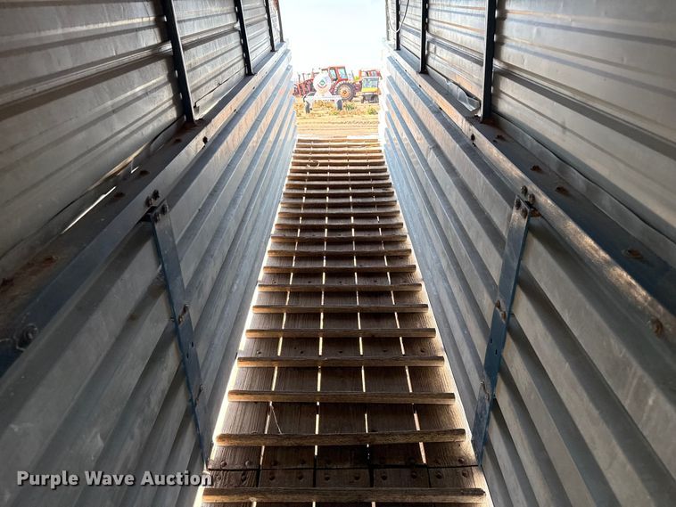 image for item DZ8797 Livestock loading chute