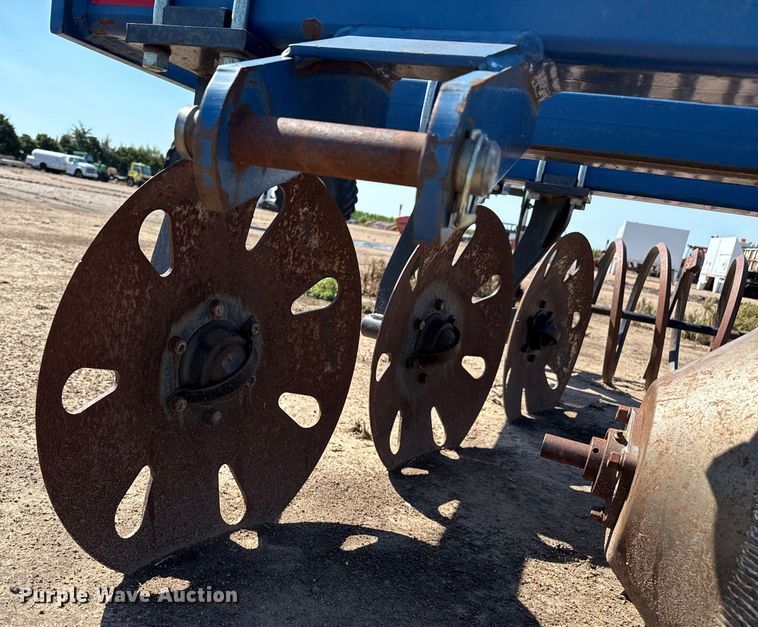 image for item DZ8799 Center pivot track tiller 