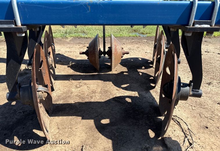 image for item DZ8799 Center pivot track tiller 