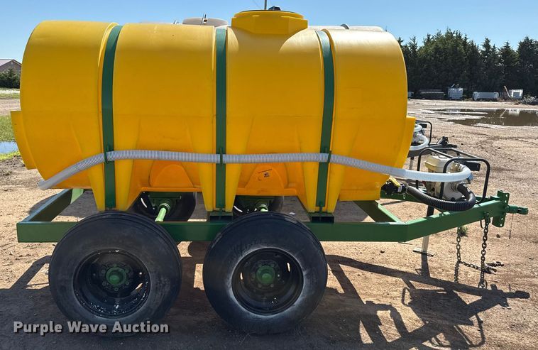 image for item DZ8801 Shop built nurse tank trailer