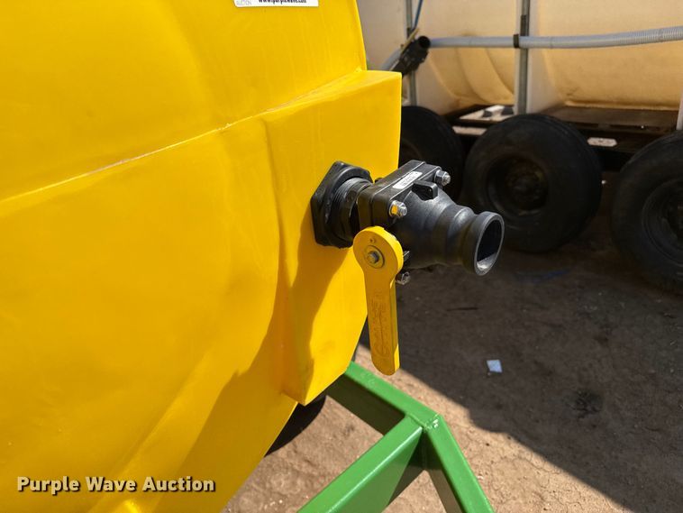 image for item DZ8801 Shop built nurse tank trailer