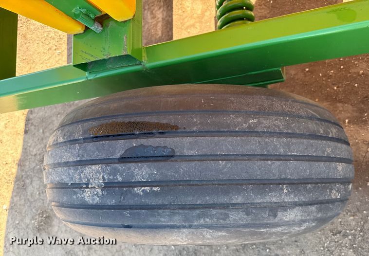 image for item DZ8801 Shop built nurse tank trailer