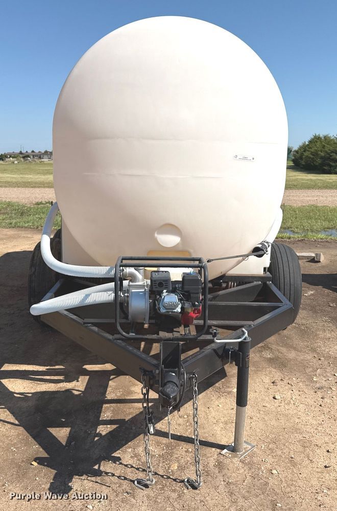 image for item DZ8802 Shop built nurse tank trailer