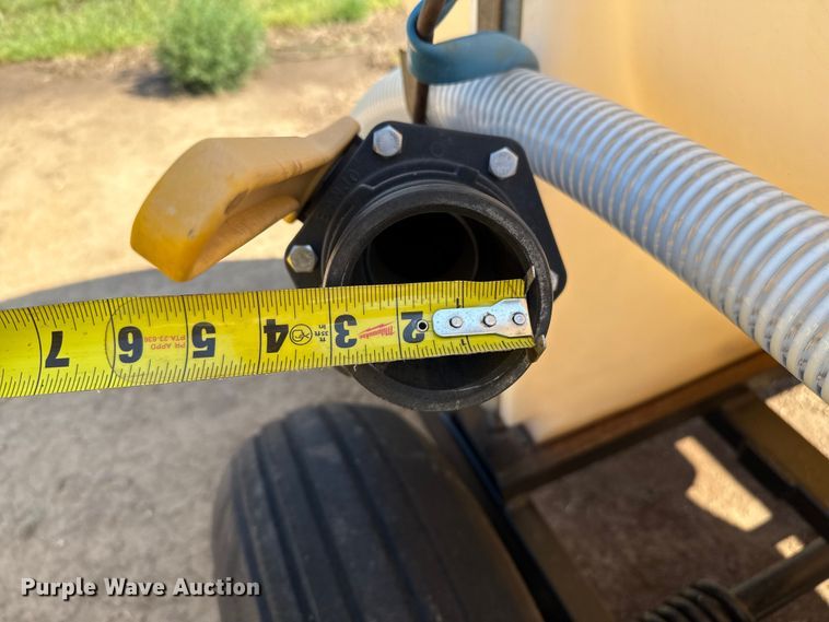 image for item DZ8802 Shop built nurse tank trailer