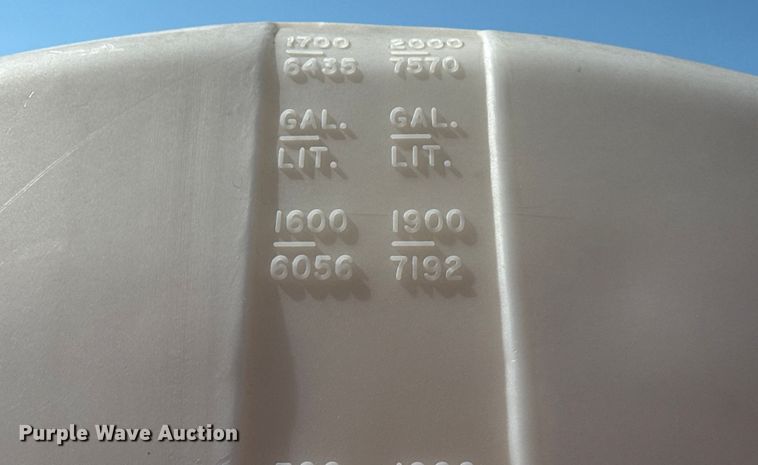 image for item DZ8802 Shop built nurse tank trailer