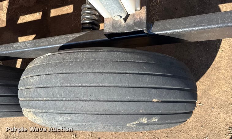 image for item DZ8802 Shop built nurse tank trailer