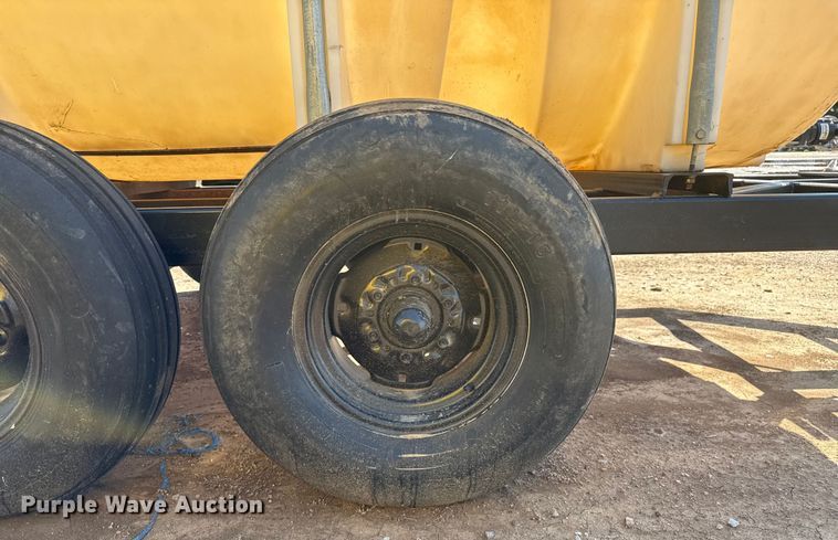 image for item DZ8802 Shop built nurse tank trailer