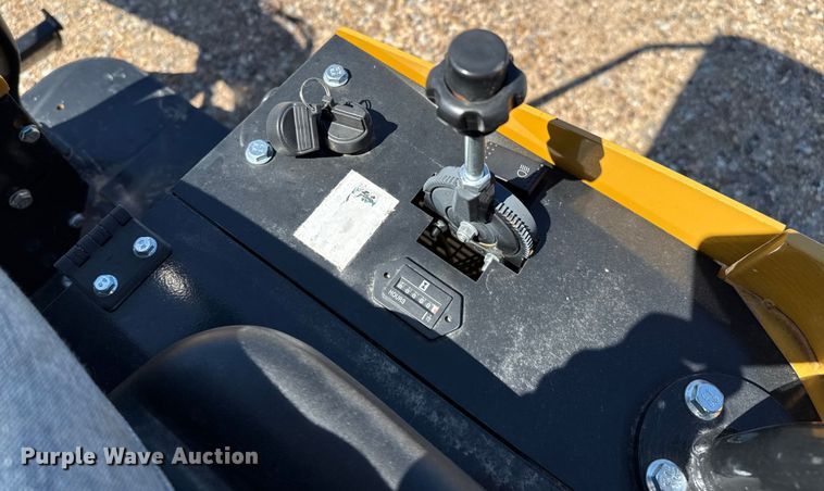 image for item DZ8813 2024 AGT H12R mini excavator