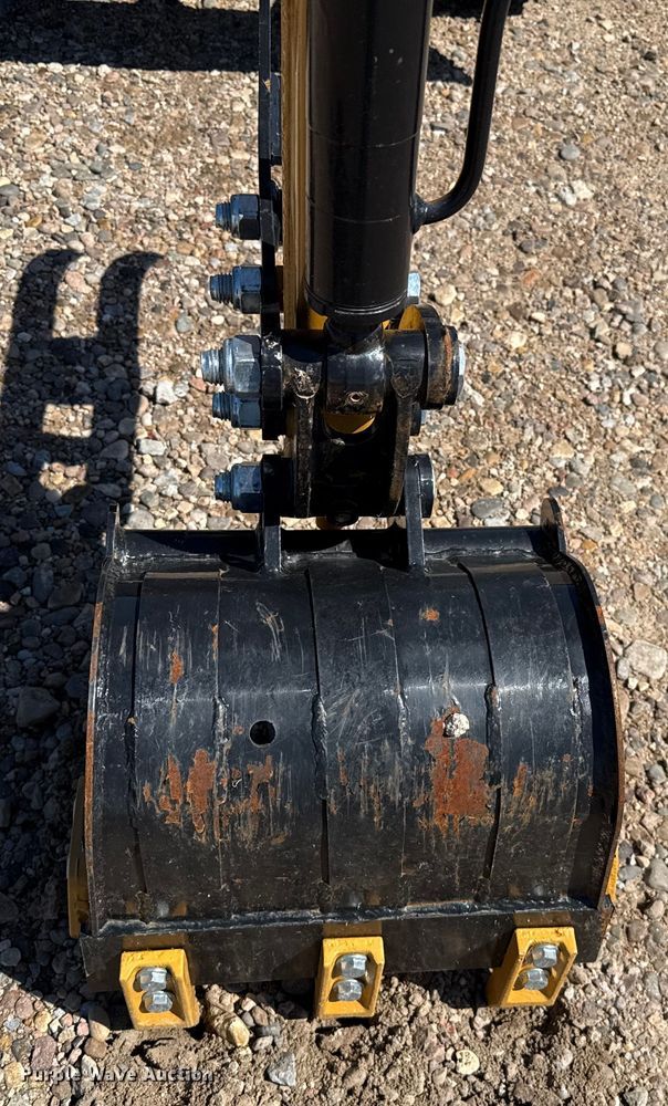 image for item DZ8813 2024 AGT H12R mini excavator