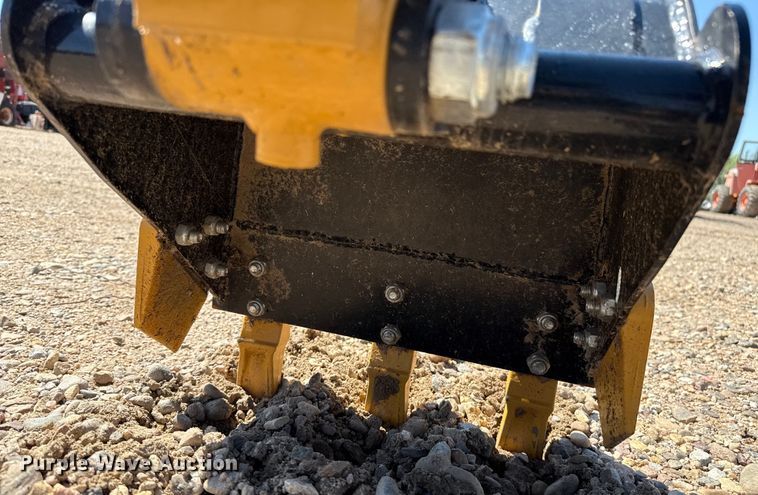 image for item DZ8813 2024 AGT H12R mini excavator