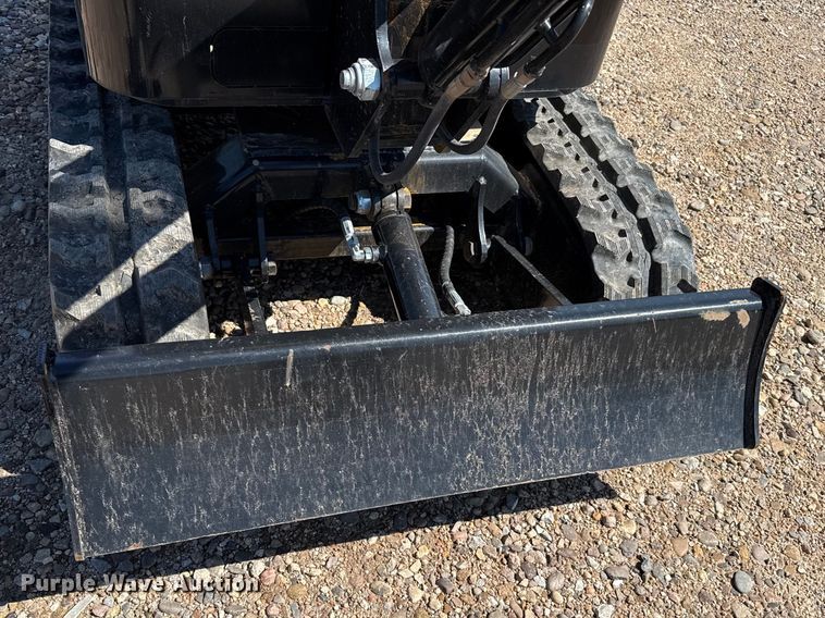 image for item DZ8813 2024 AGT H12R mini excavator