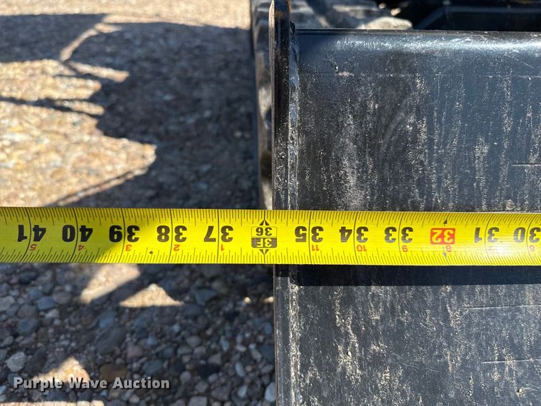 image for item DZ8813 2024 AGT H12R mini excavator