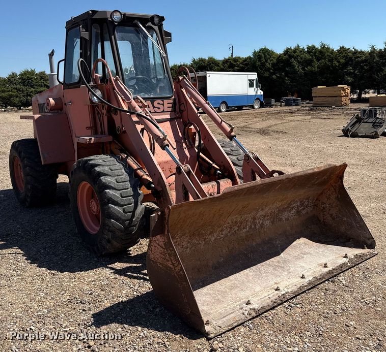 image for item DZ8815 1981 Case W11 wheel loader