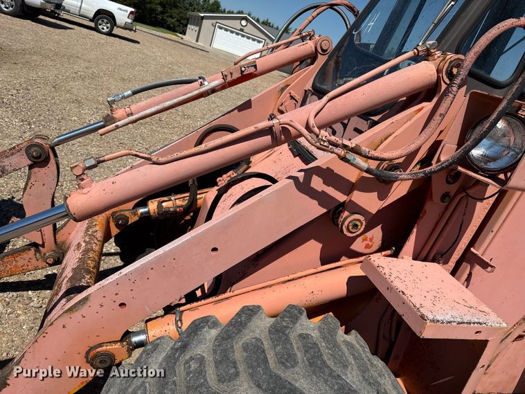 image for item DZ8815 1981 Case W11 wheel loader