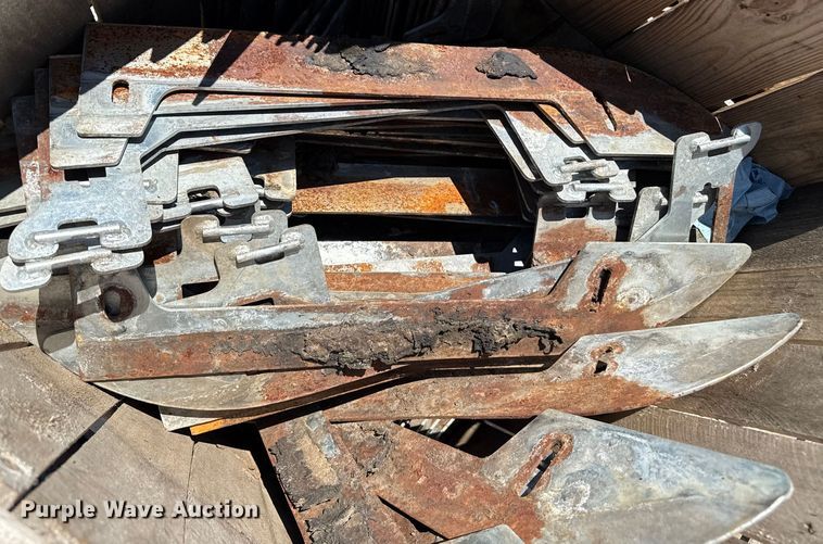 image for item DZ8816 John Deere corn head parts