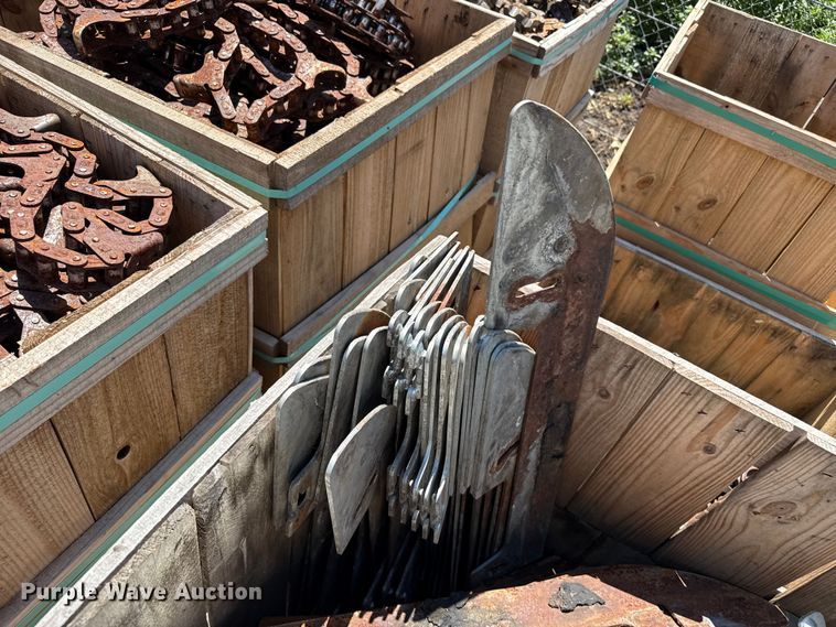 image for item DZ8816 John Deere corn head parts