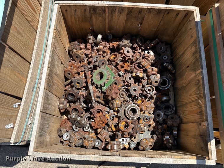 image for item DZ8816 John Deere corn head parts