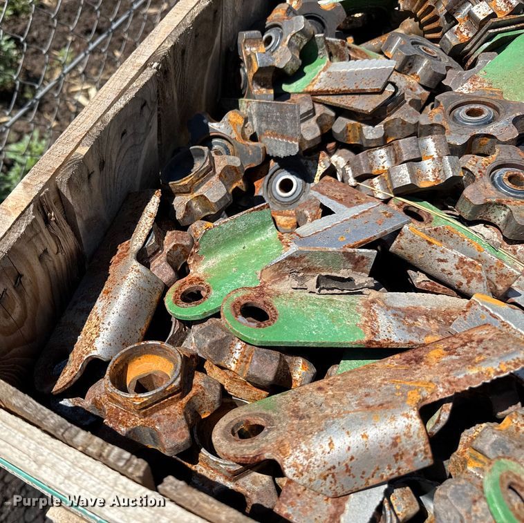 image for item DZ8816 John Deere corn head parts