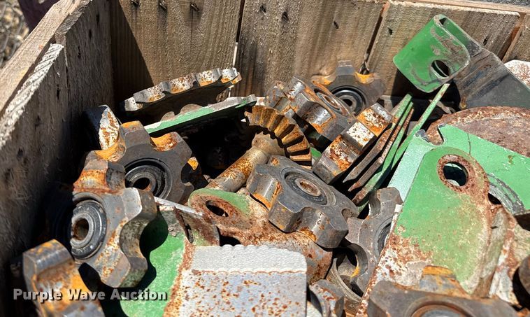 image for item DZ8816 John Deere corn head parts