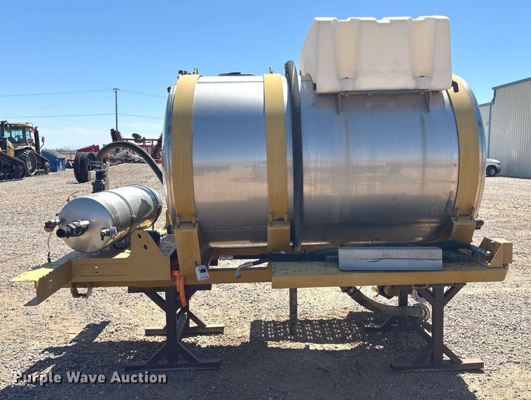 image for item EC1075 2006 Mid-State Tank CO. sprayer bed