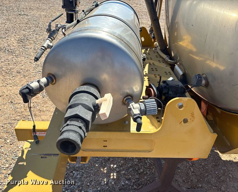 image for item EC1075 2006 Mid-State Tank CO. sprayer bed