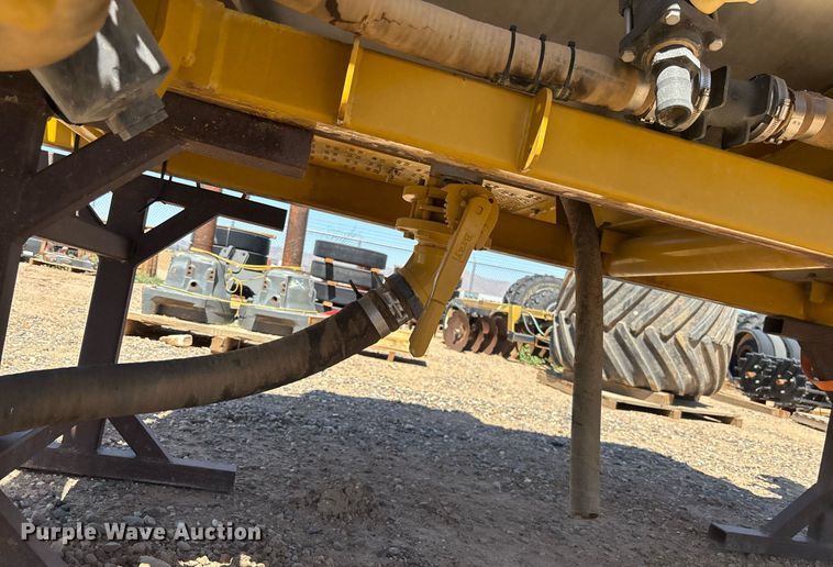 image for item EC1075 2006 Mid-State Tank CO. sprayer bed