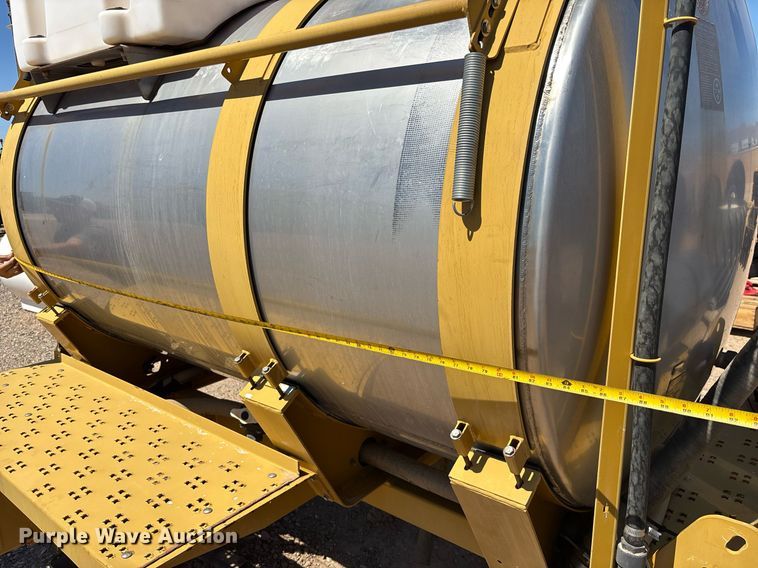 image for item EC1075 2006 Mid-State Tank CO. sprayer bed